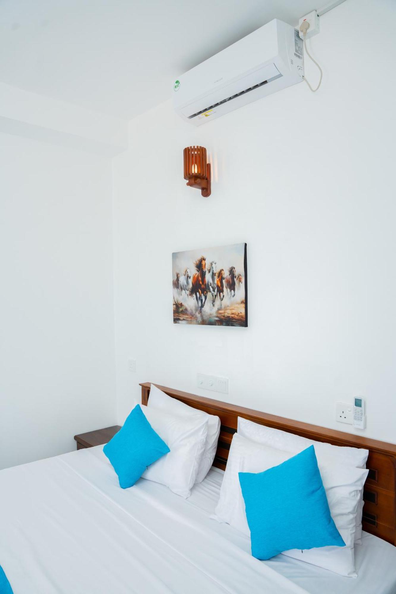 Regal Heights Hotel Weligama Eksteriør bilde